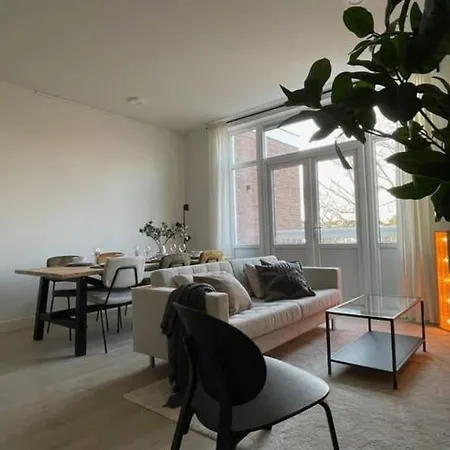 Golden 1 Bedroom 40m2 -ss177g- アパート
